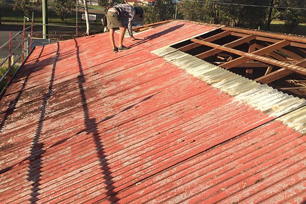 asbestos roof replacement in Brisbane